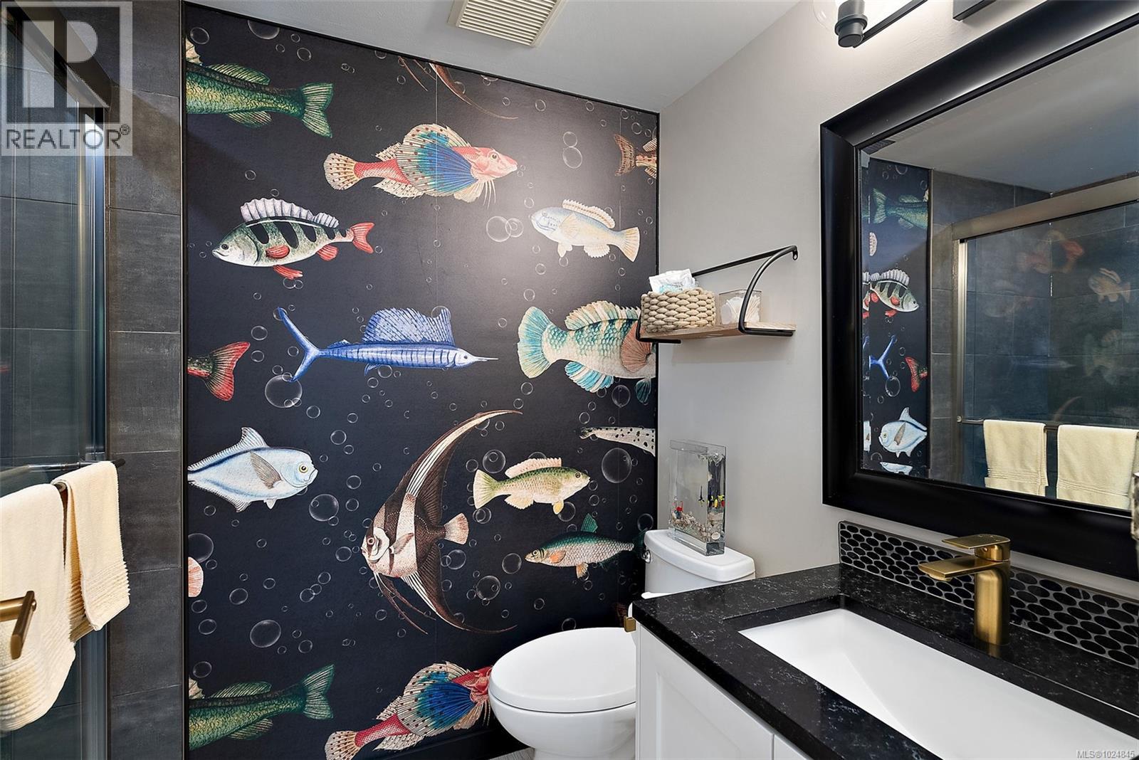 305 3363 Glasgow Avenue, Saanich