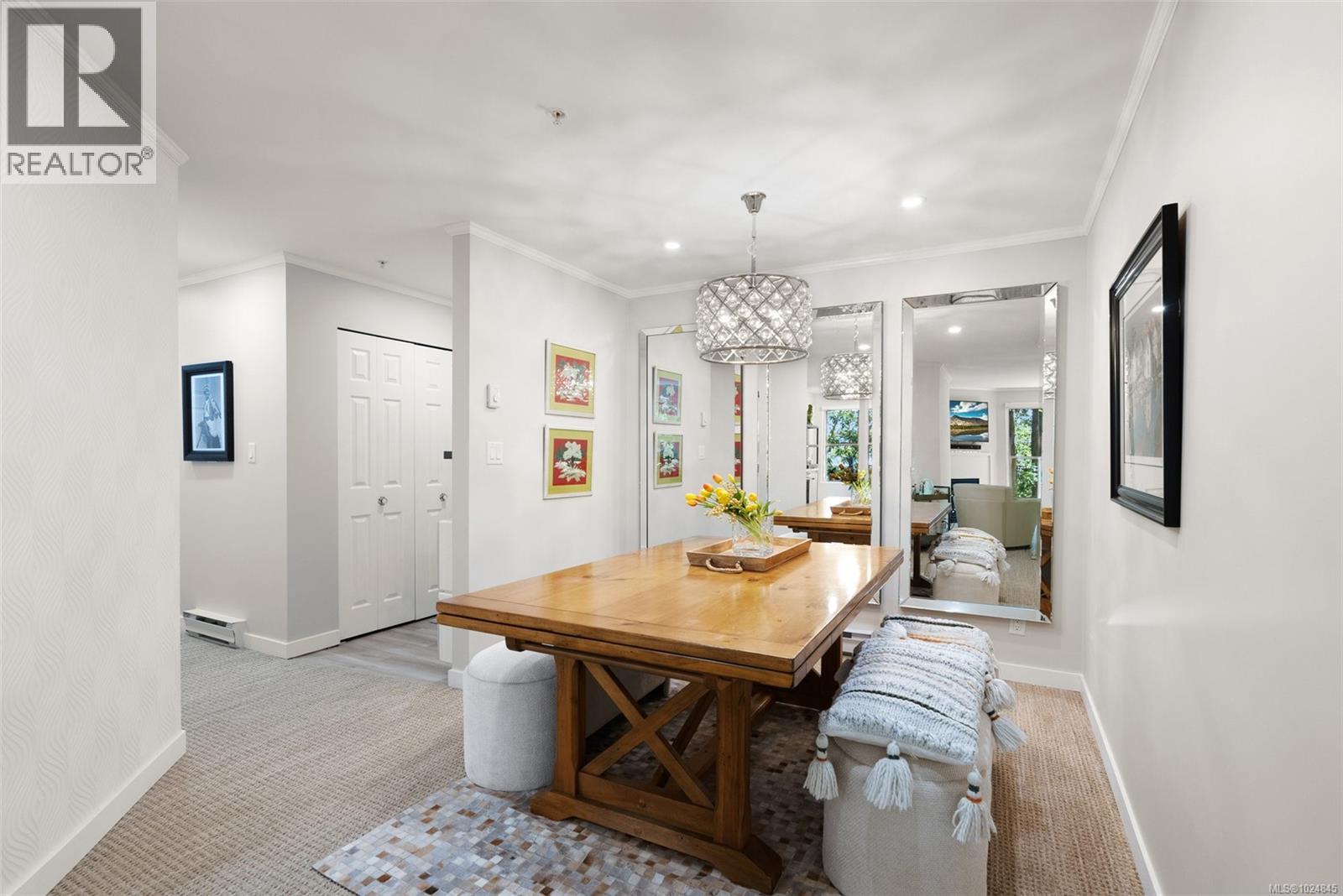 305 3363 Glasgow Avenue, Saanich