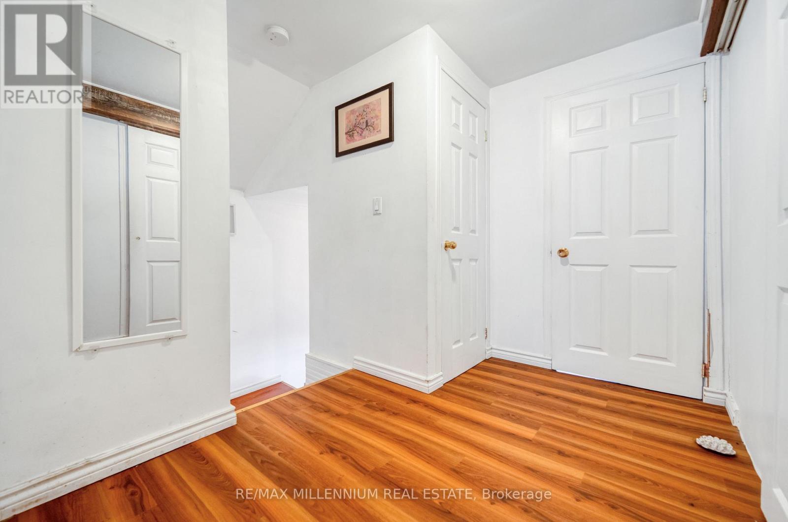 173 BARRIE ROAD - 10