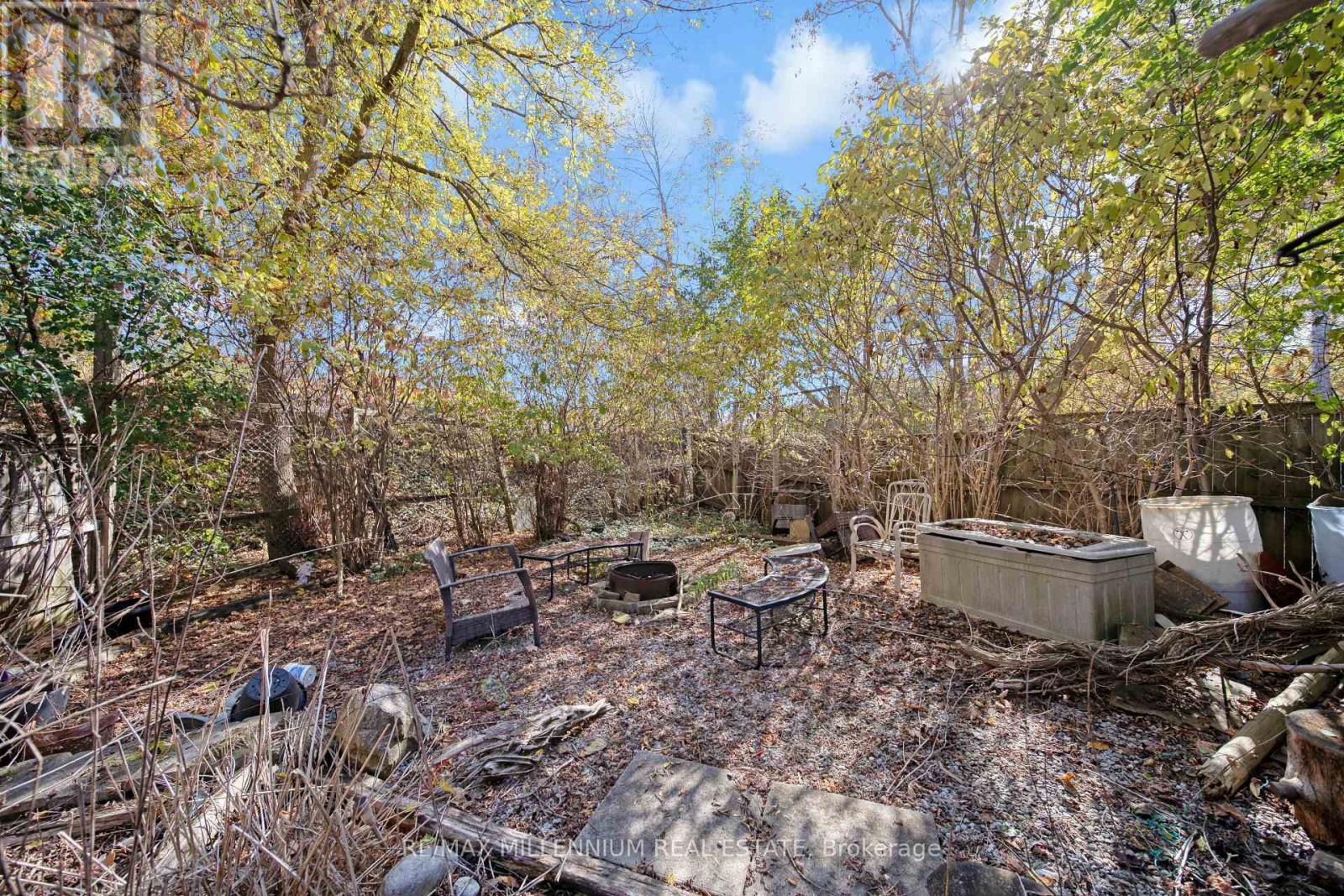 173 BARRIE ROAD - 25