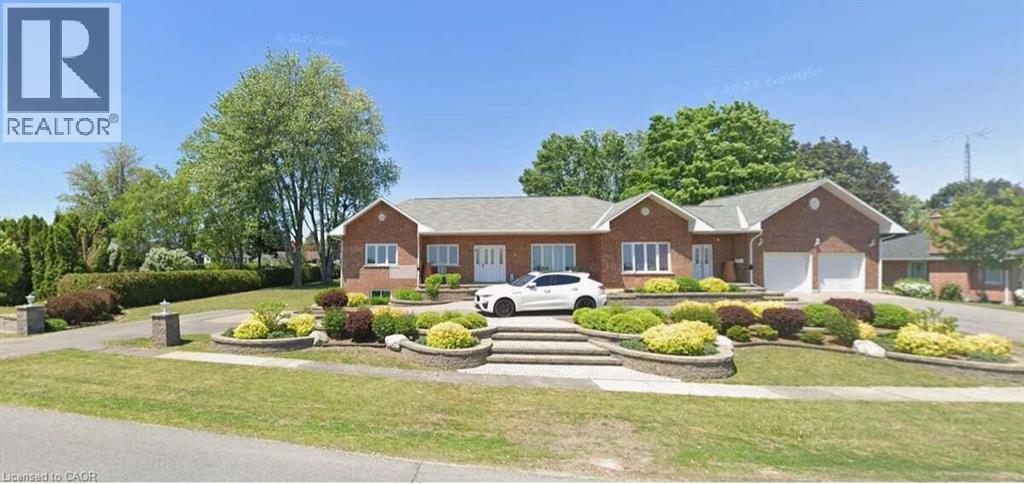 36 ELIZABETH Drive - 1