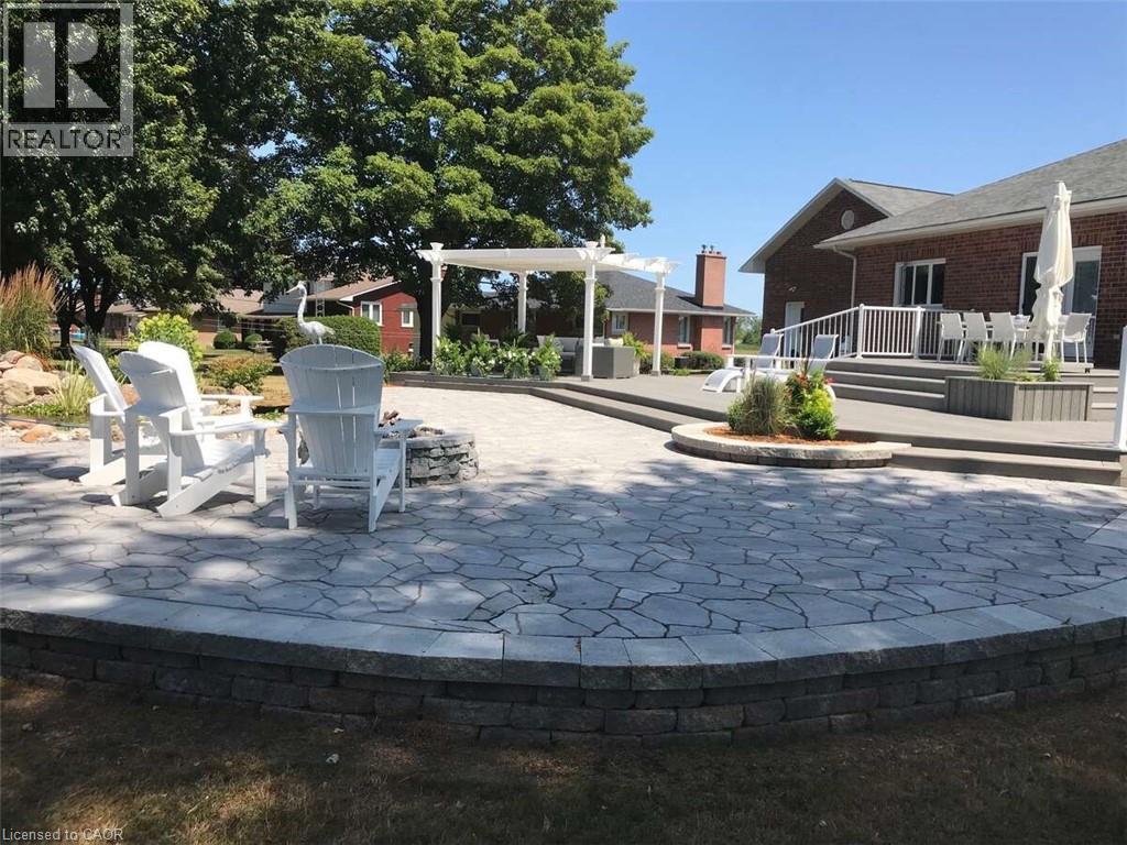 36 ELIZABETH Drive - 9