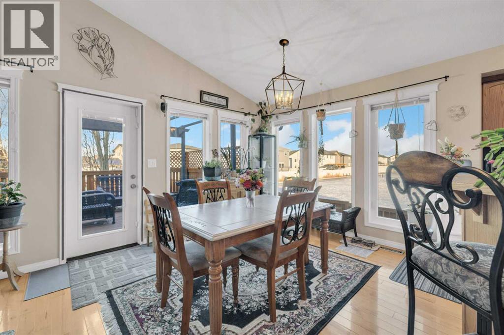 24 Lincoln Street South, Sylvan Lake