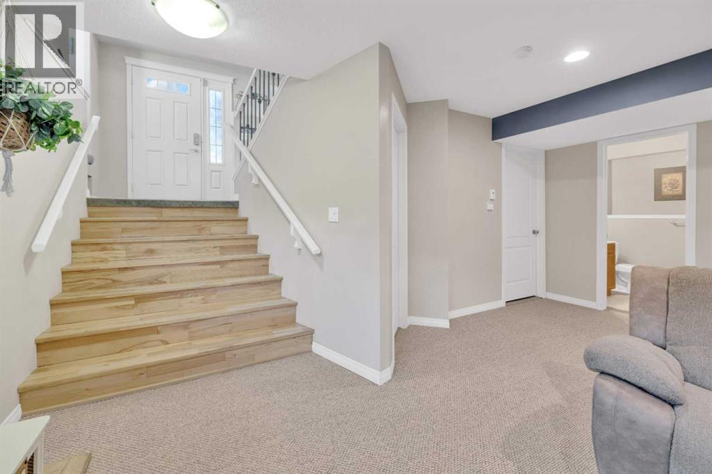 24 Lincoln Street South, Sylvan Lake