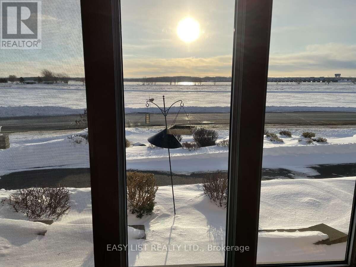36 ELIZABETH DRIVE - 16