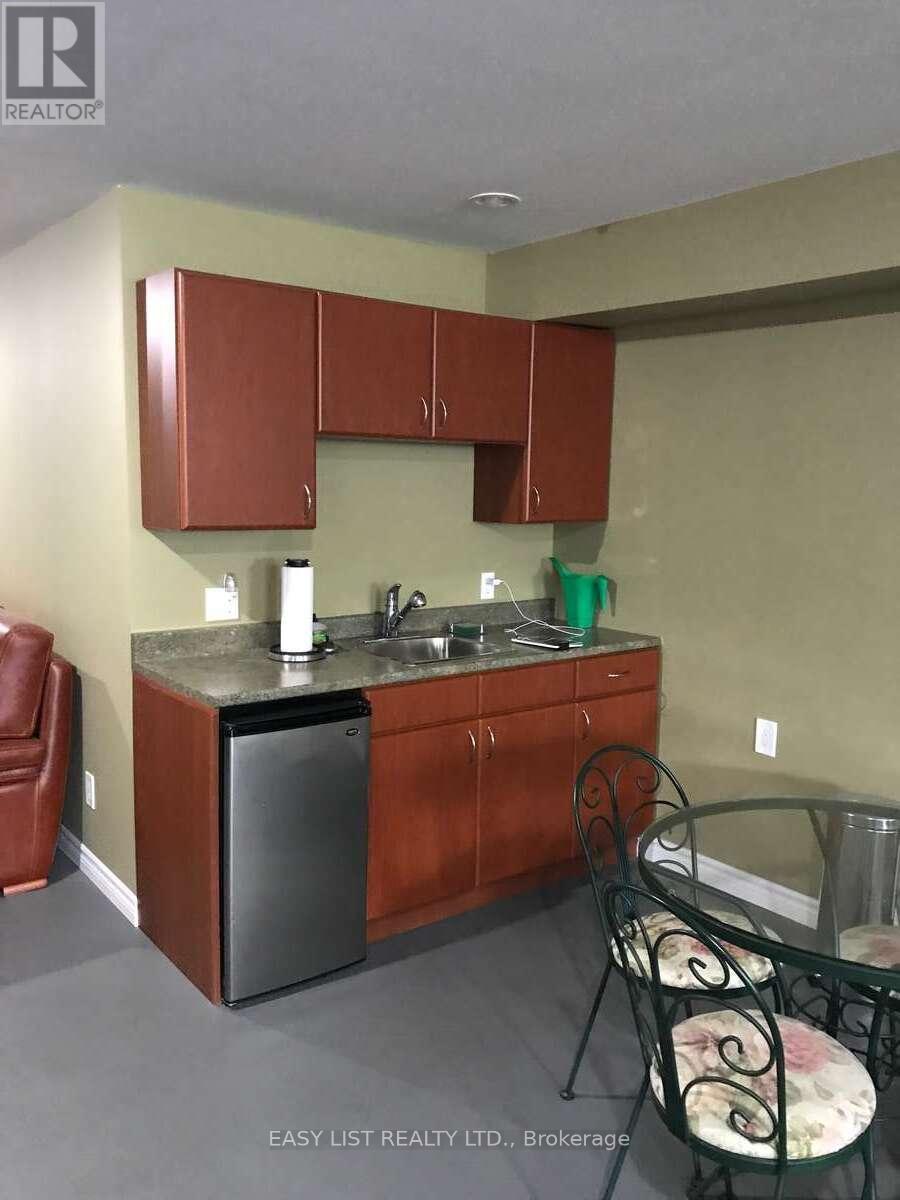 36 ELIZABETH DRIVE - 29