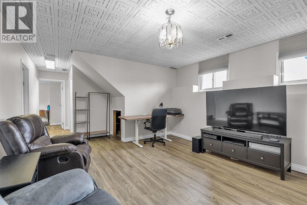 Single Family House Bi-level for Sale in  Athens Road SE Acadia Calgary 