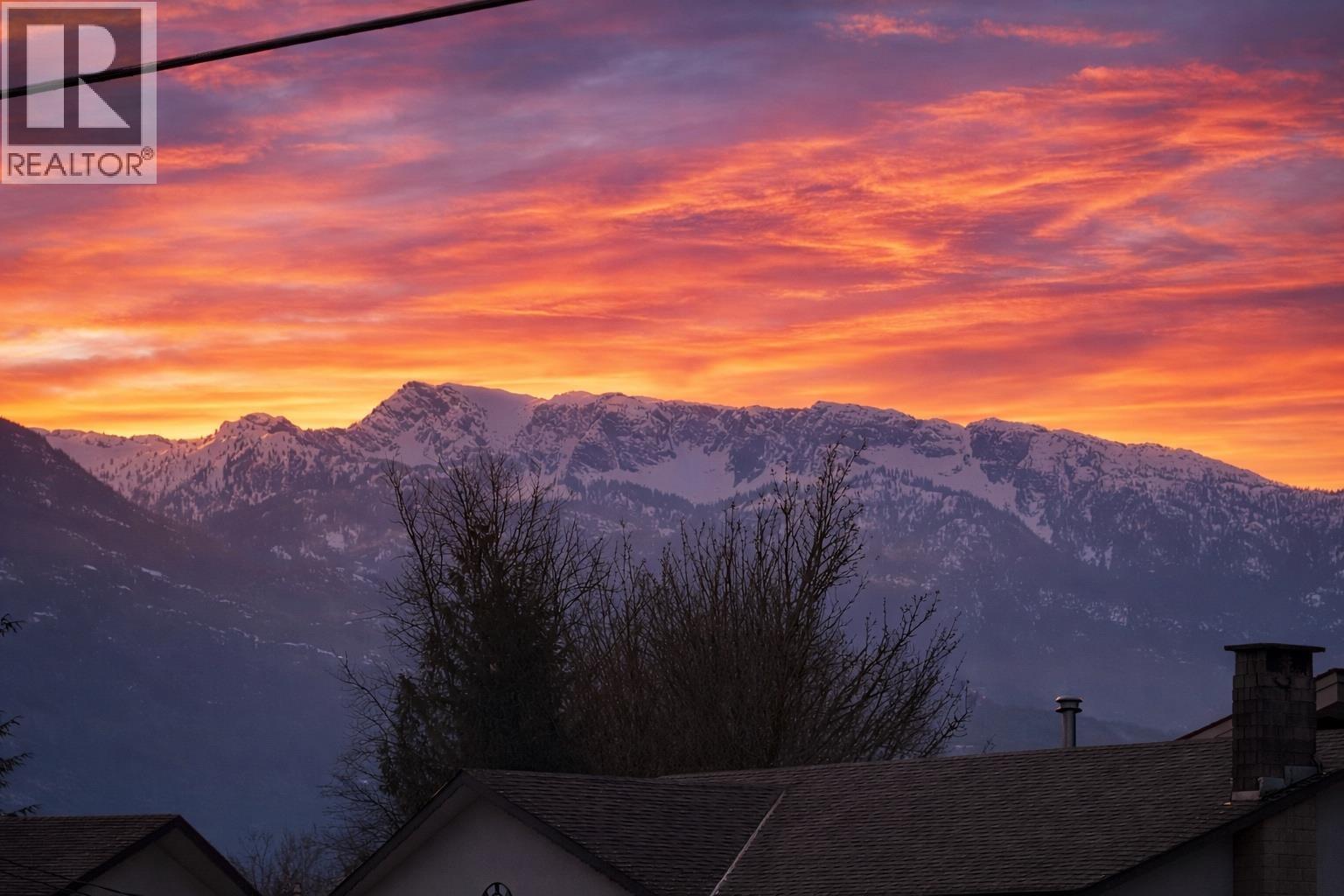 1212 PARKWOOD PLACE, Squamish