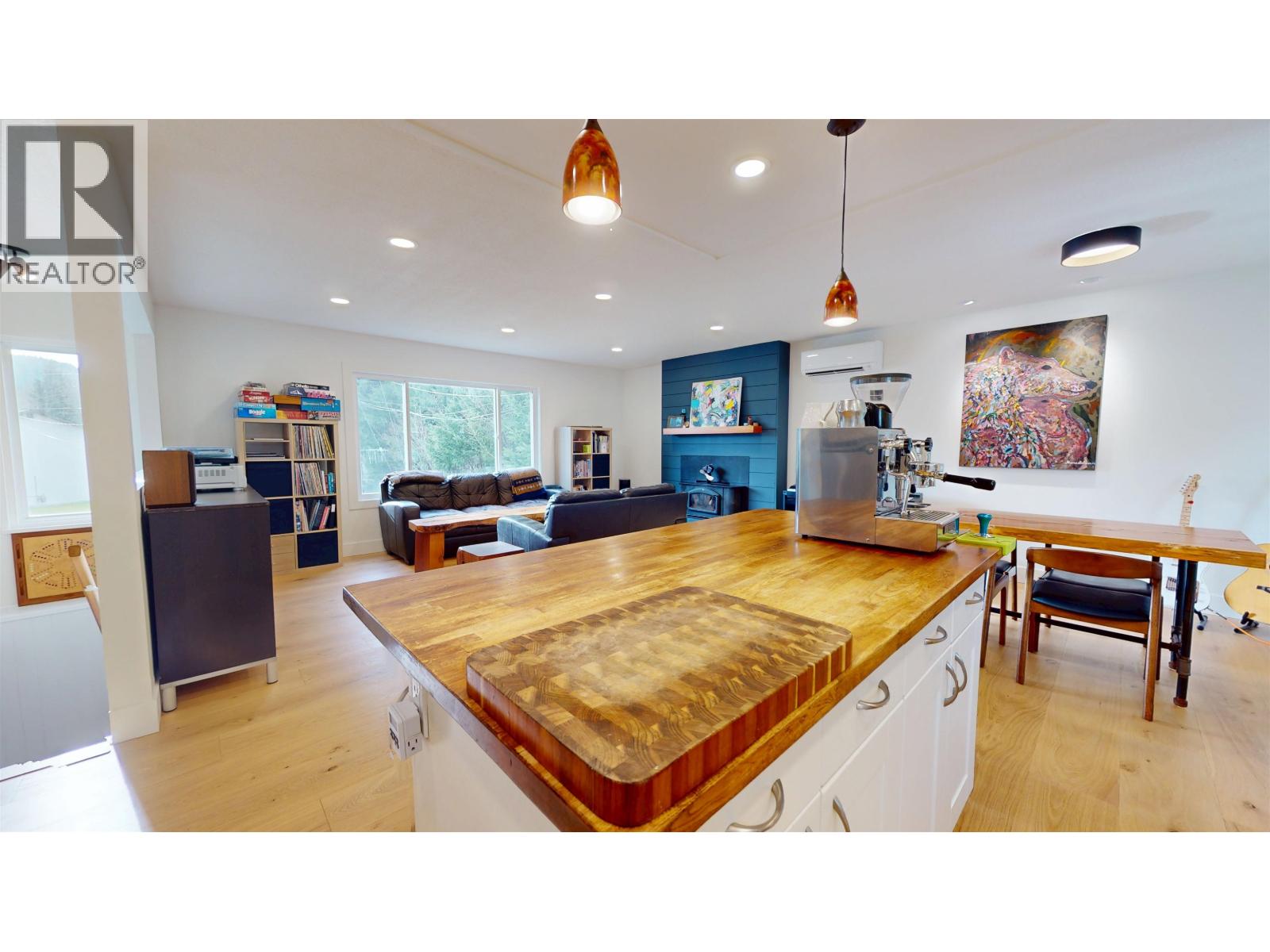 1212 PARKWOOD PLACE, Squamish