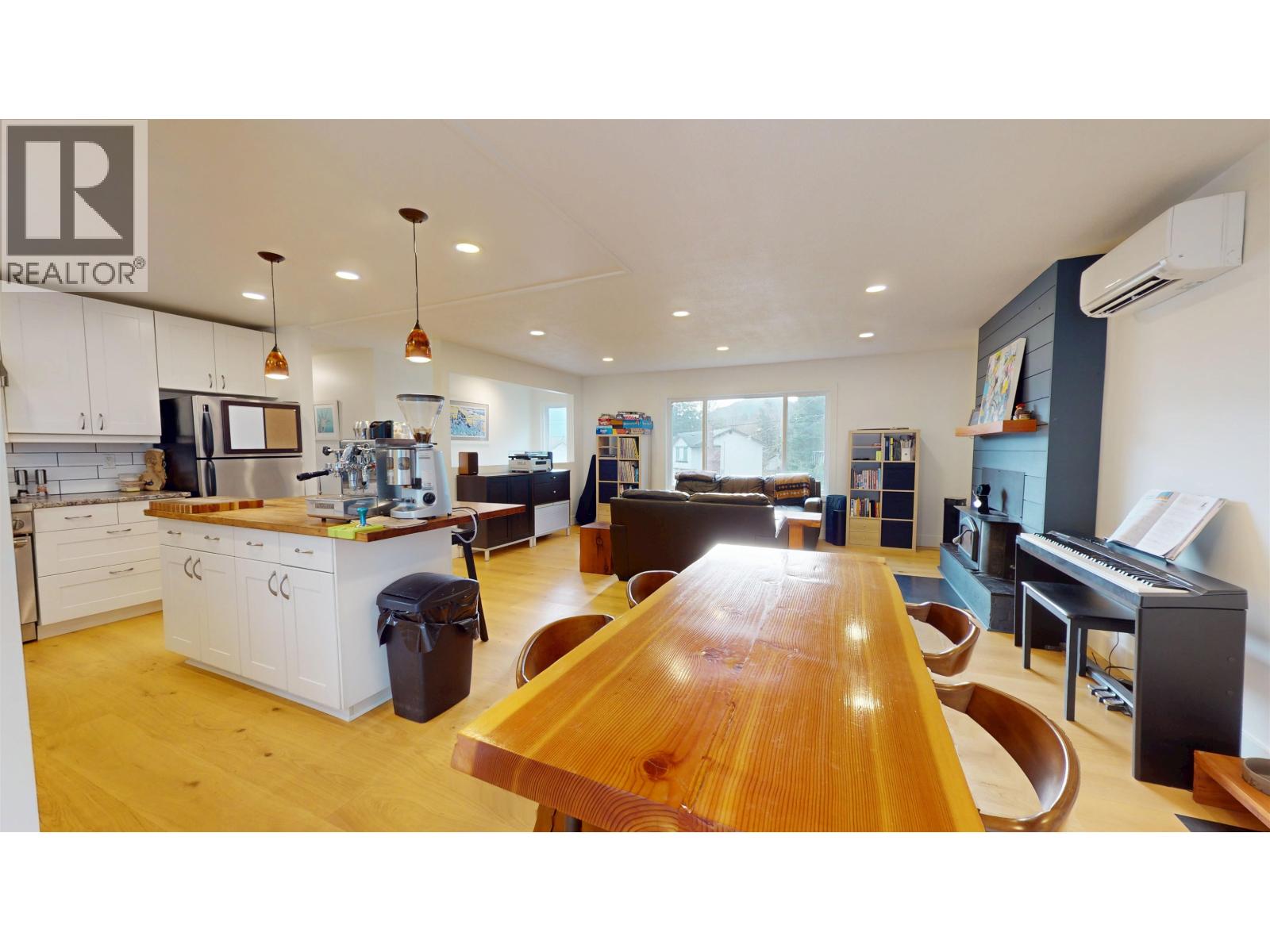 1212 PARKWOOD PLACE, Squamish