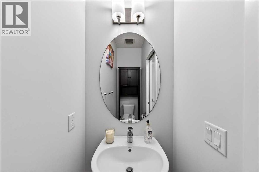 Single Family House for Sale in  Chaparral Valley Common SE Chaparral Calgary 