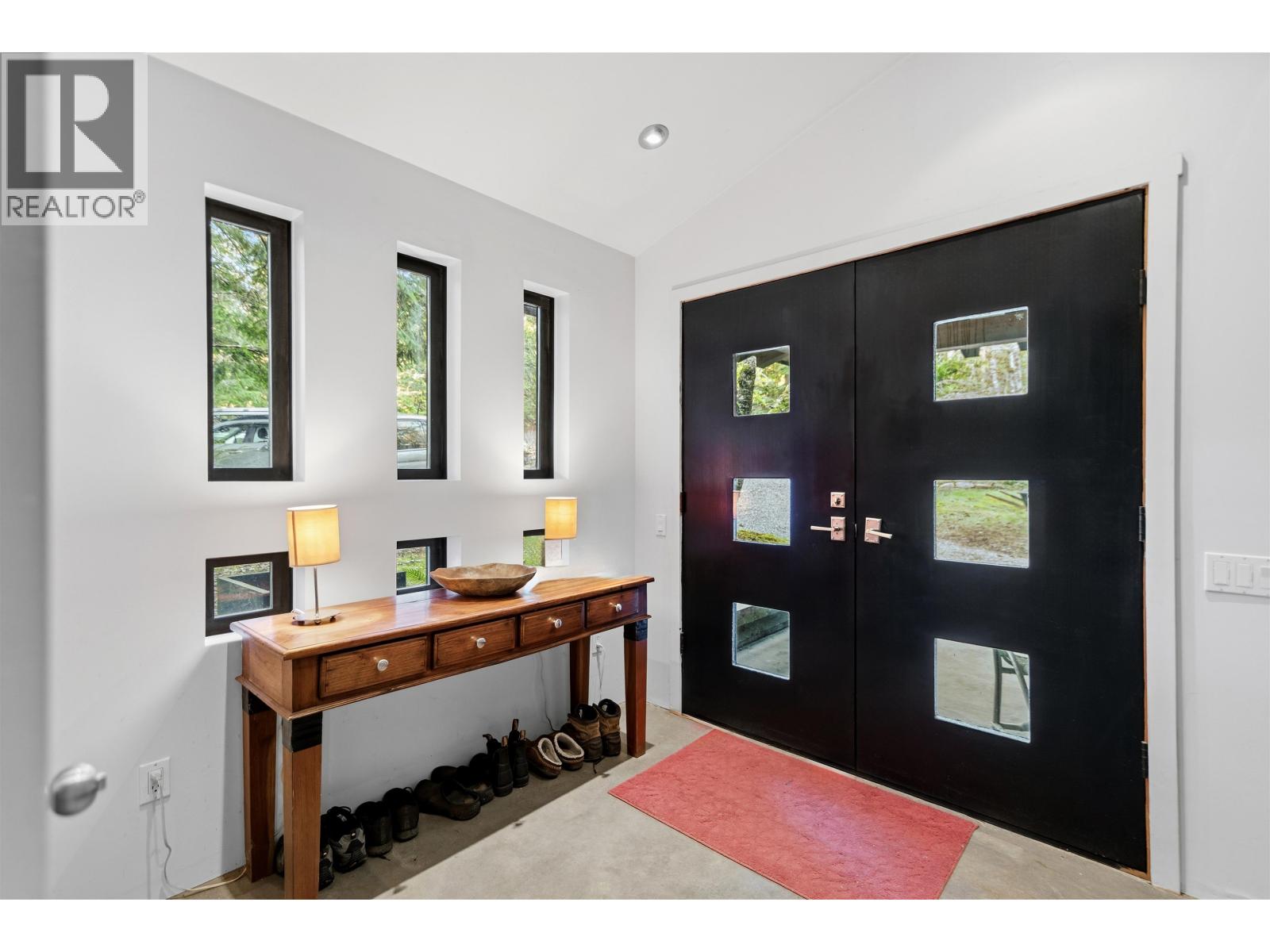 1531 LOCKYER ROAD, Roberts Creek