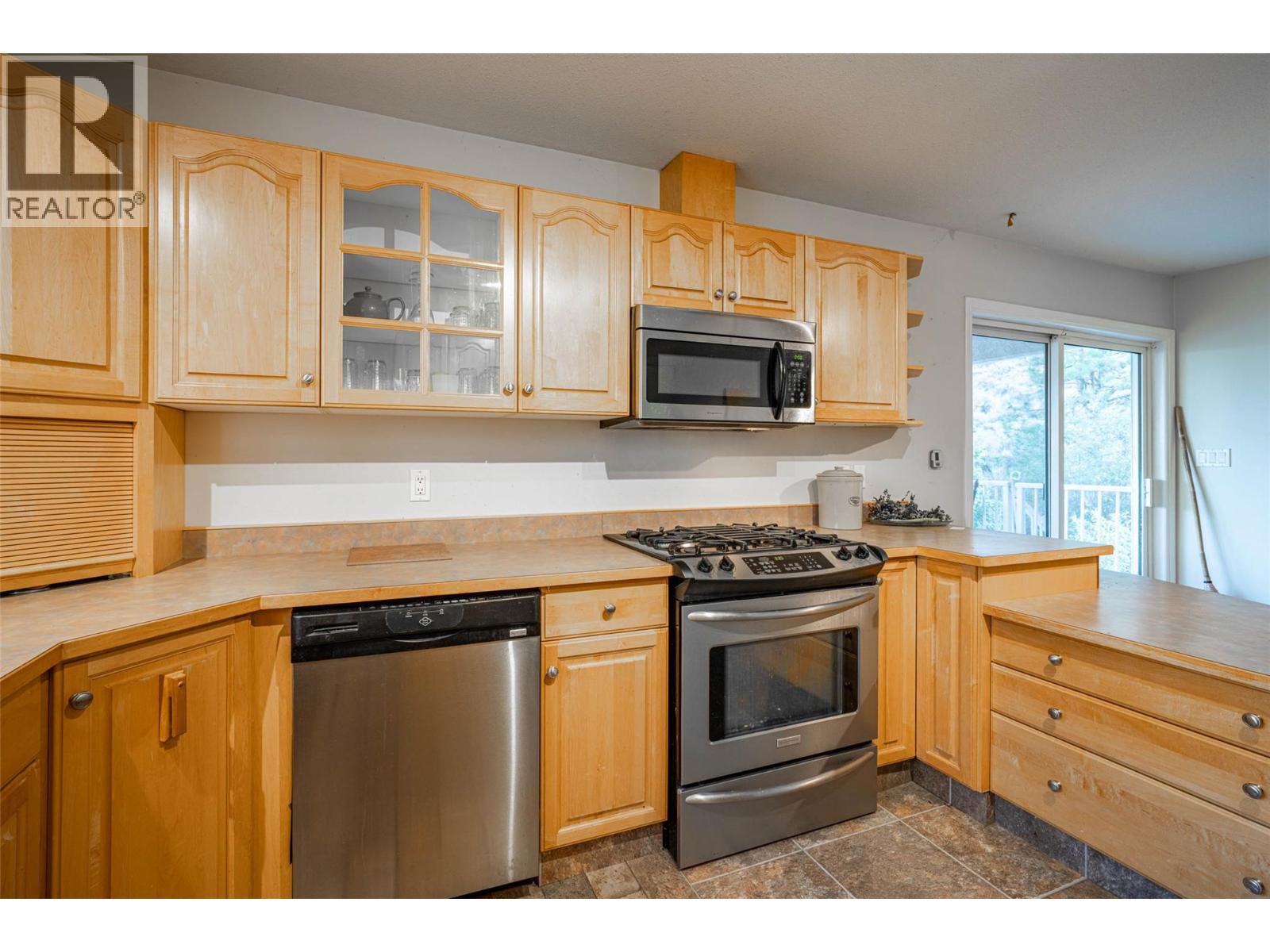 205 Ashnola Road - 12