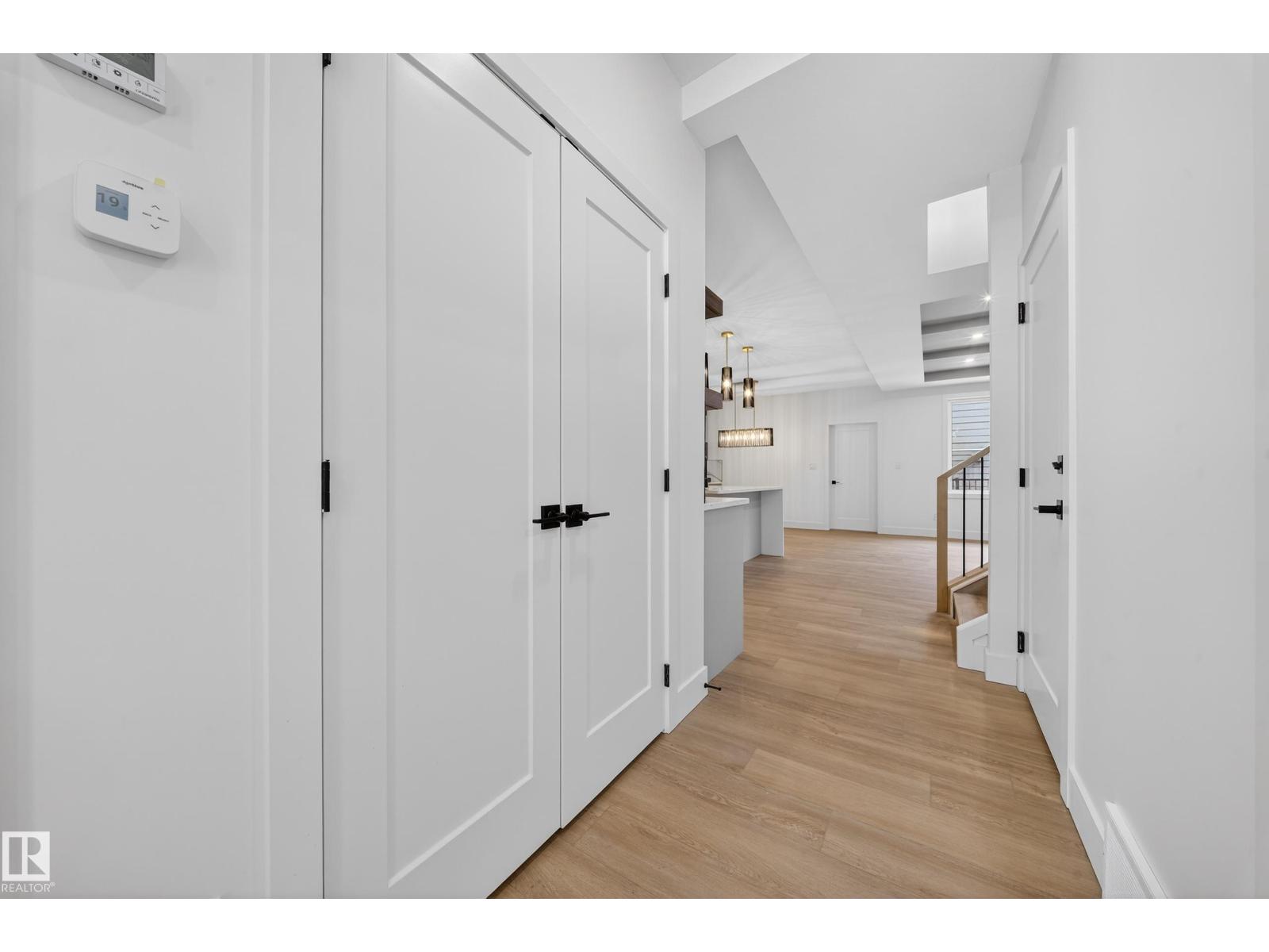 6115 CRAWFORD DR SW, Edmonton