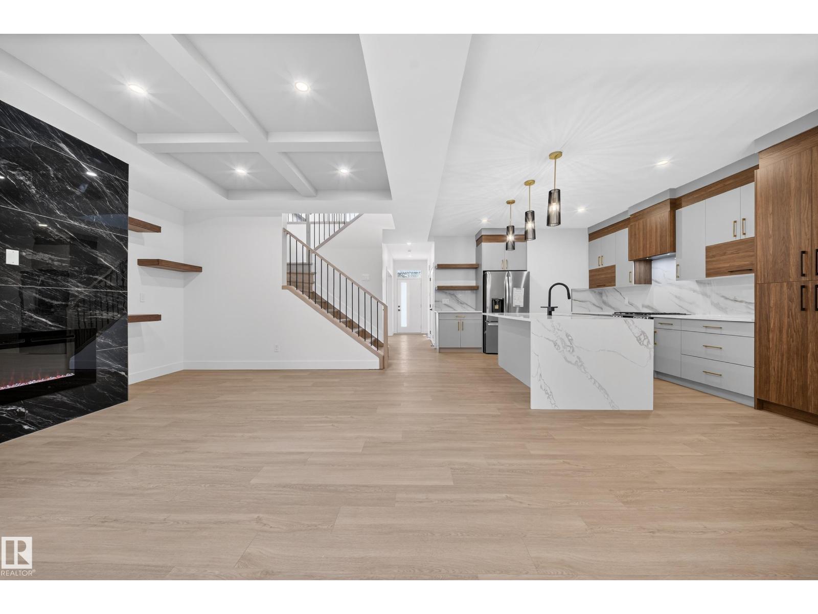 6115 CRAWFORD DR SW, Edmonton