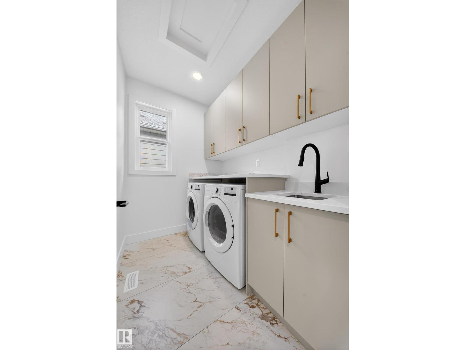 6115 CRAWFORD DR SW, Edmonton