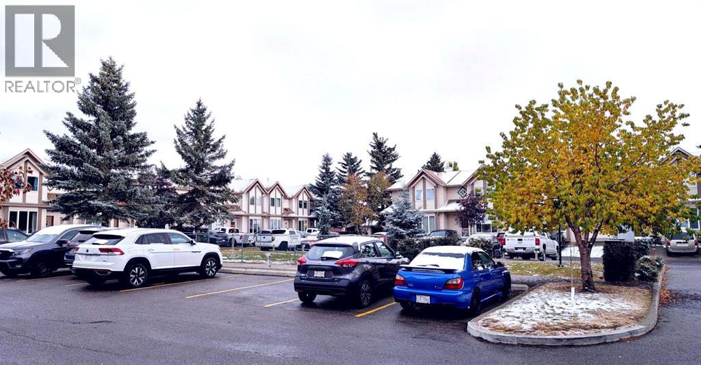 Single Family House for Sale in  Shawbrooke Court SW Shawnessy Calgary 