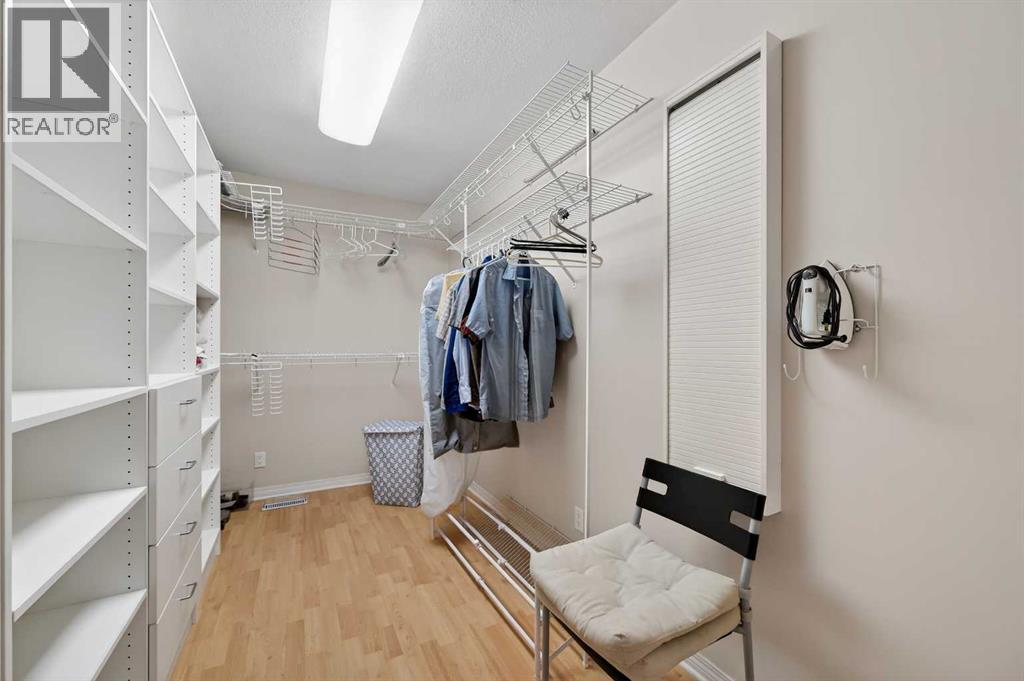 Single Family House Bungalow for Sale in  Bowglen Road NW Bowness Calgary 