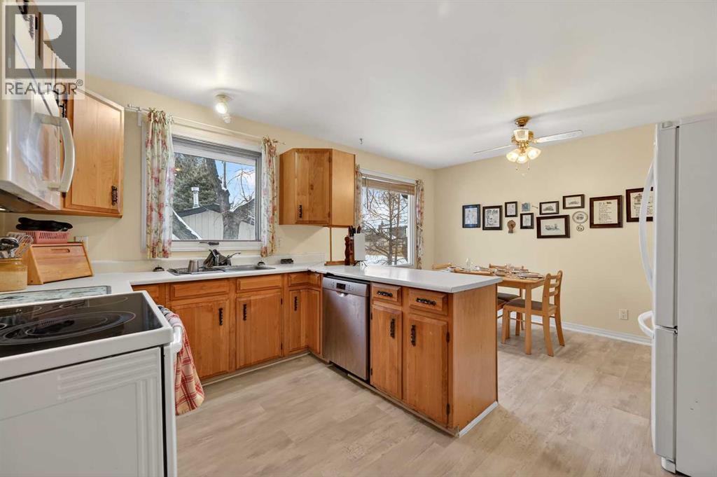 Single Family House Bungalow for Sale in  Bowglen Road NW Bowness Calgary 