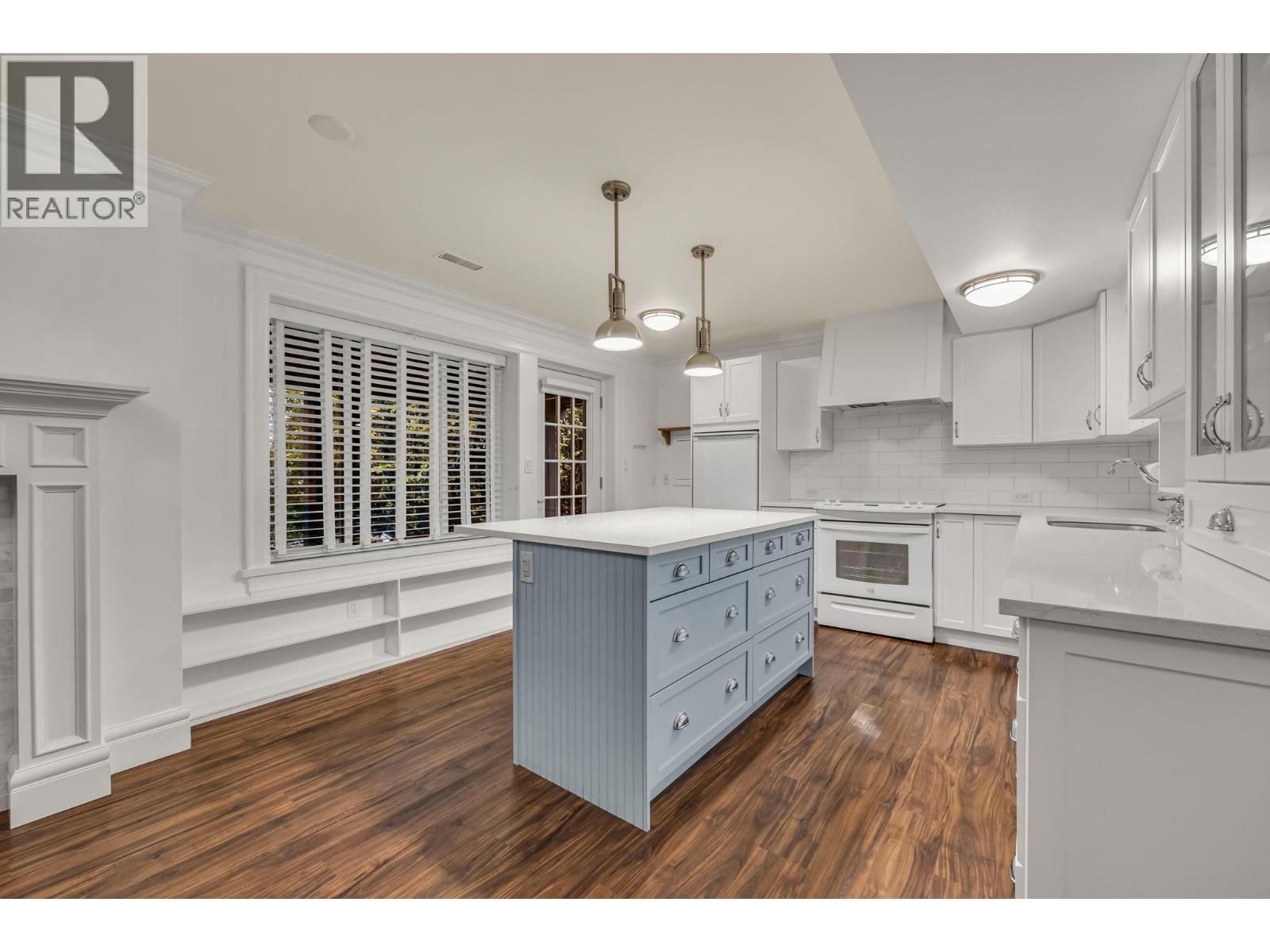 295 GAMMA Avenue - photo 2