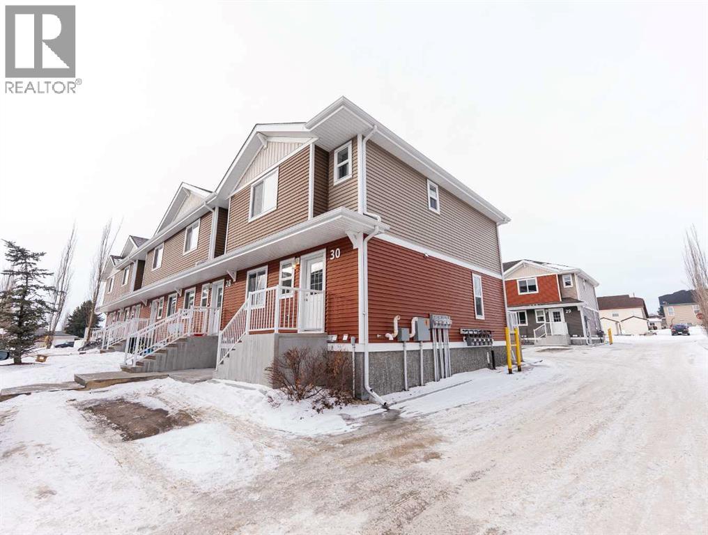 4716 College Avenue, Lacombe