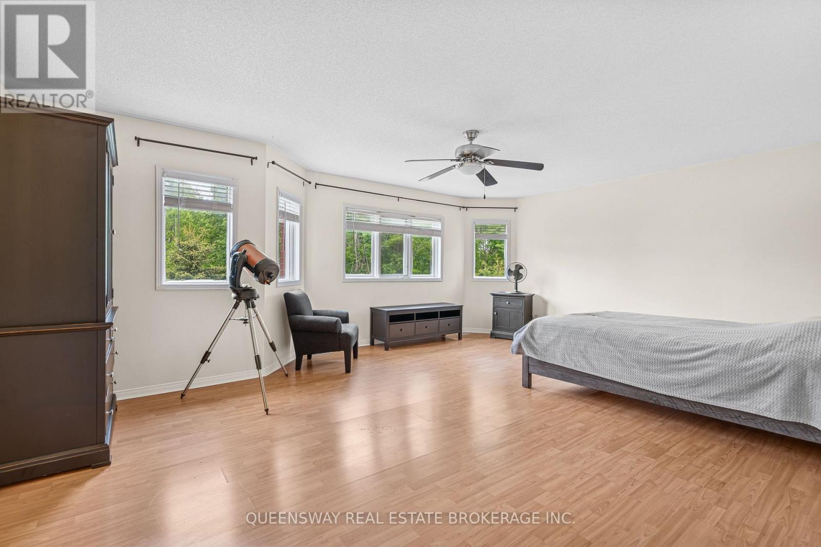 69 CITYVIEW CIRCLE - 17