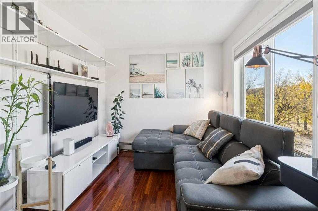 Single Family House for Sale in    Street NW Bowness Calgary 