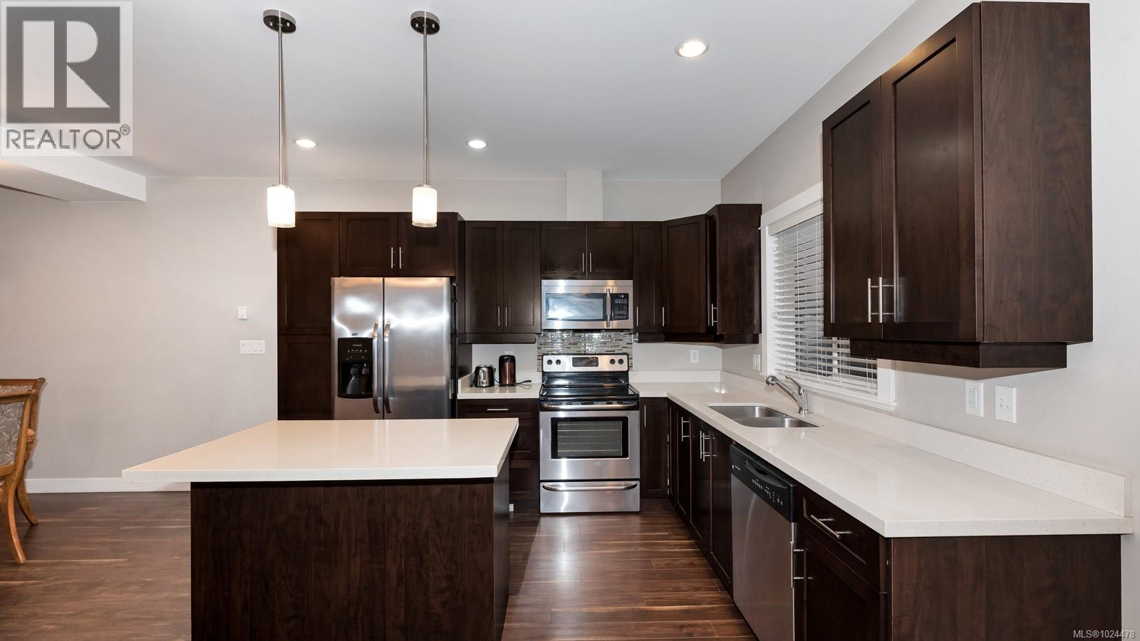 101 2889 Carlow Road, Langford