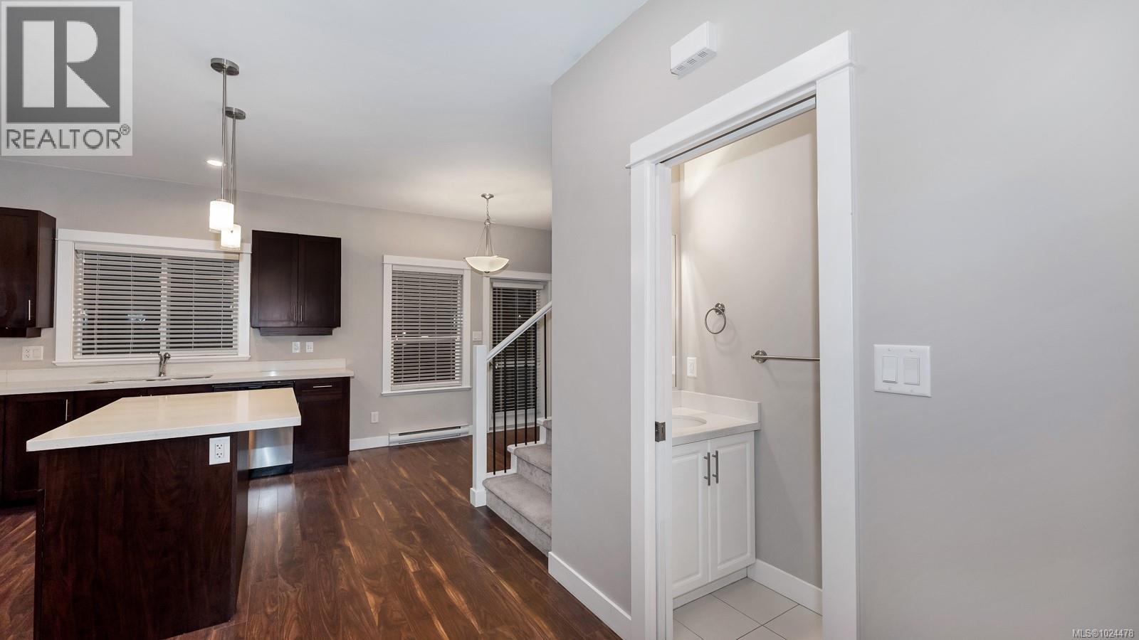 101 2889 Carlow Road, Langford