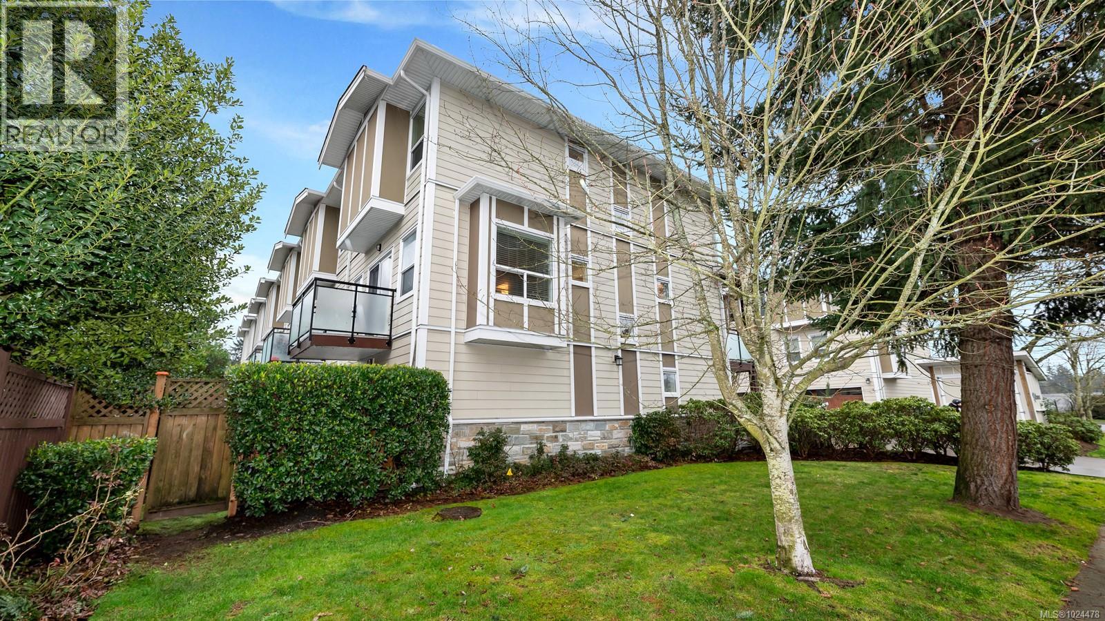 101 2889 Carlow Road, Langford