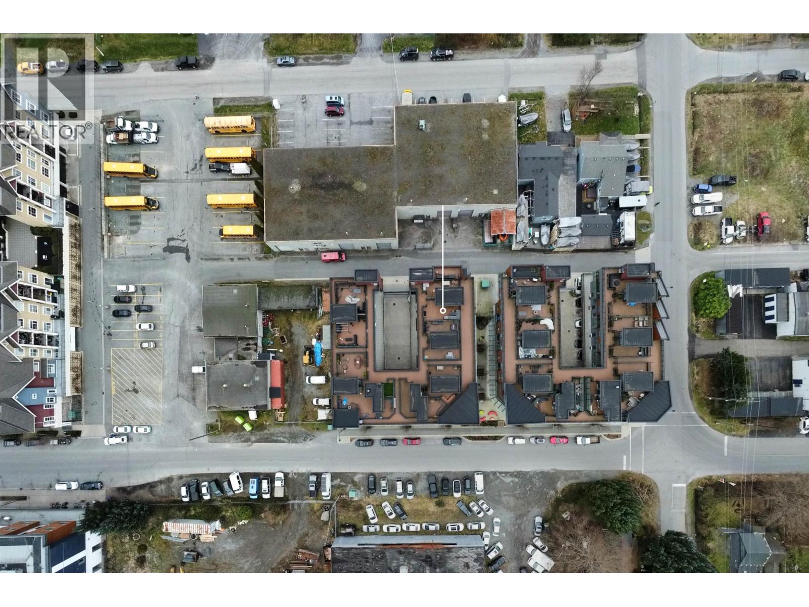 202 37842 THIRD AVENUE, Squamish