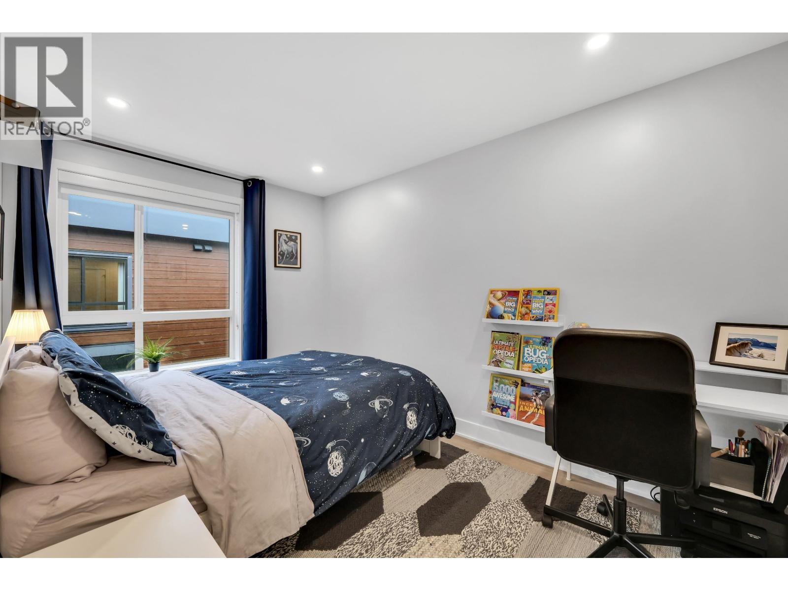 202 37842 THIRD AVENUE, Squamish