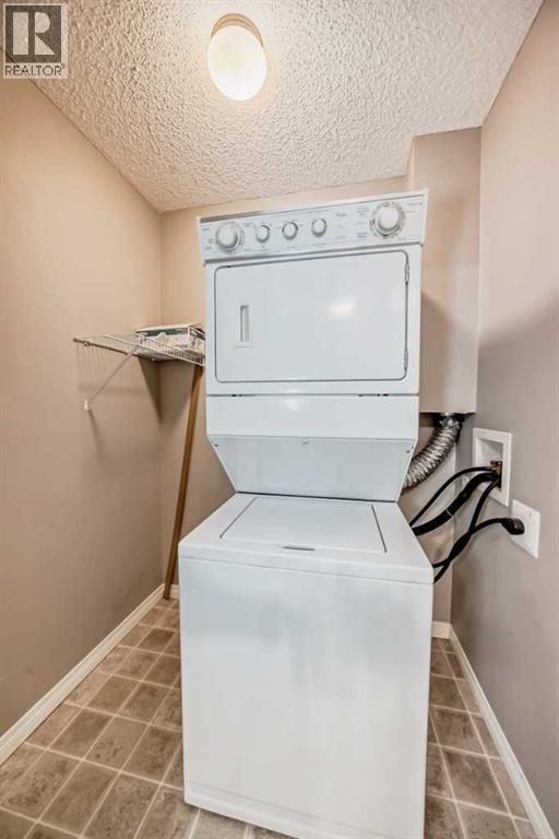 Single Family House for Sale in   Rocky Vista Park NW Rocky Ridge Calgary 