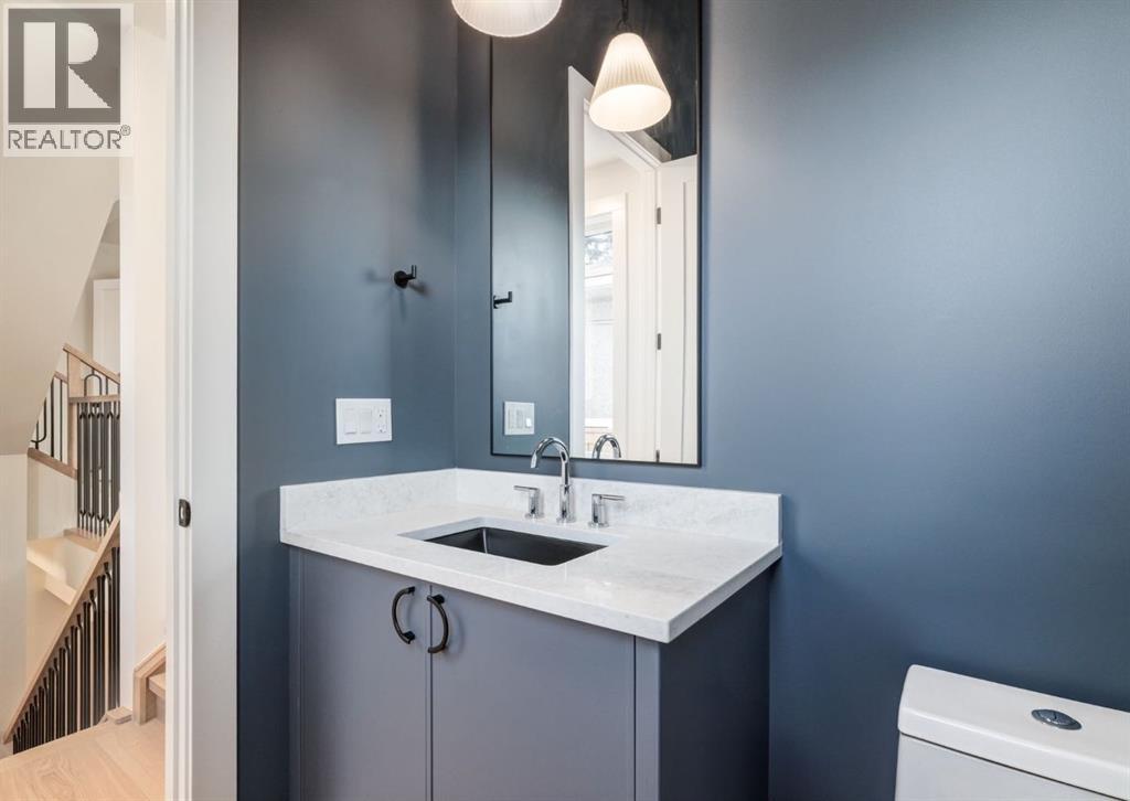 Single Family House for Sale in   Avenue NE Winston Heights/Mountview Calgary 