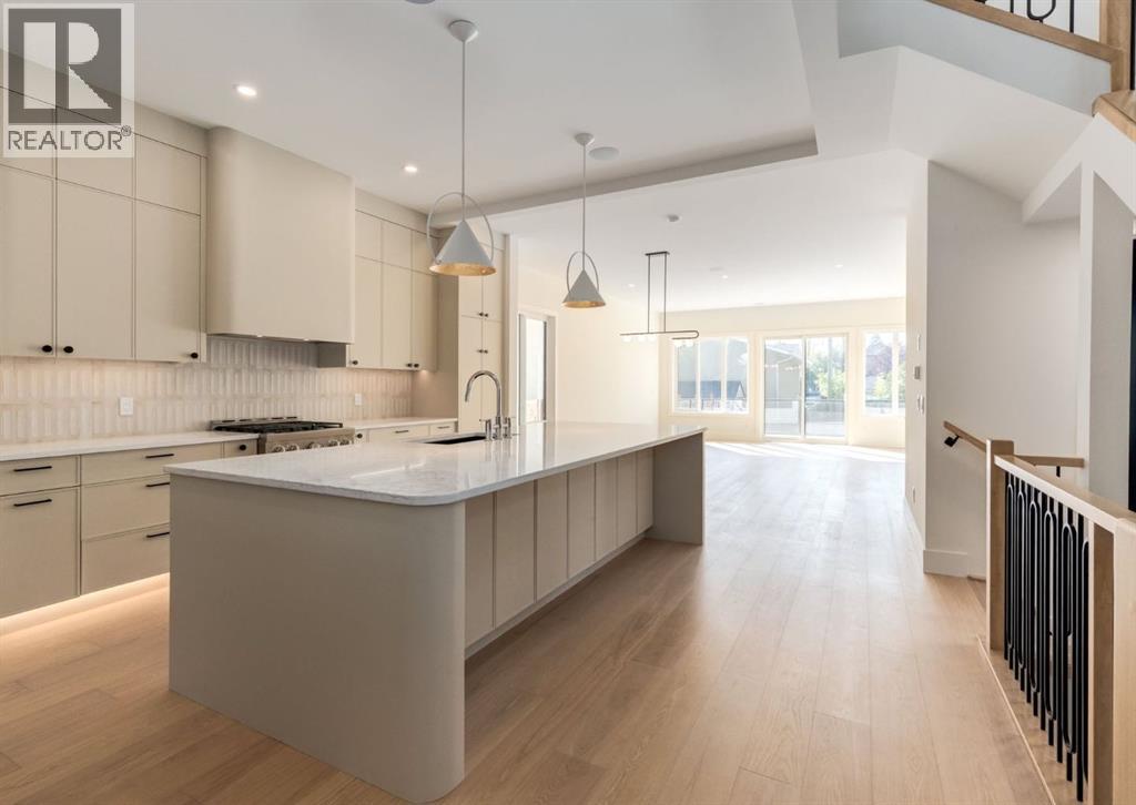 Single Family House for Sale in   Avenue NE Winston Heights/Mountview Calgary 