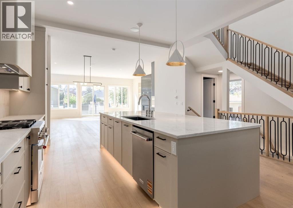 Single Family House for Sale in   Avenue NE Winston Heights/Mountview Calgary 