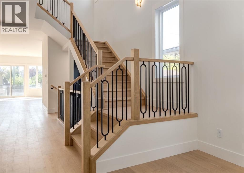 Single Family House for Sale in   Avenue NE Winston Heights/Mountview Calgary 