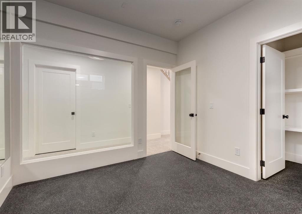 Single Family House for Sale in   Avenue NE Winston Heights/Mountview Calgary 