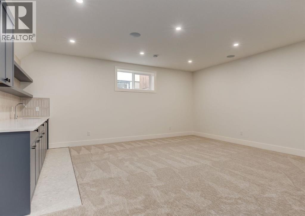 Single Family House for Sale in   Avenue NE Winston Heights/Mountview Calgary 