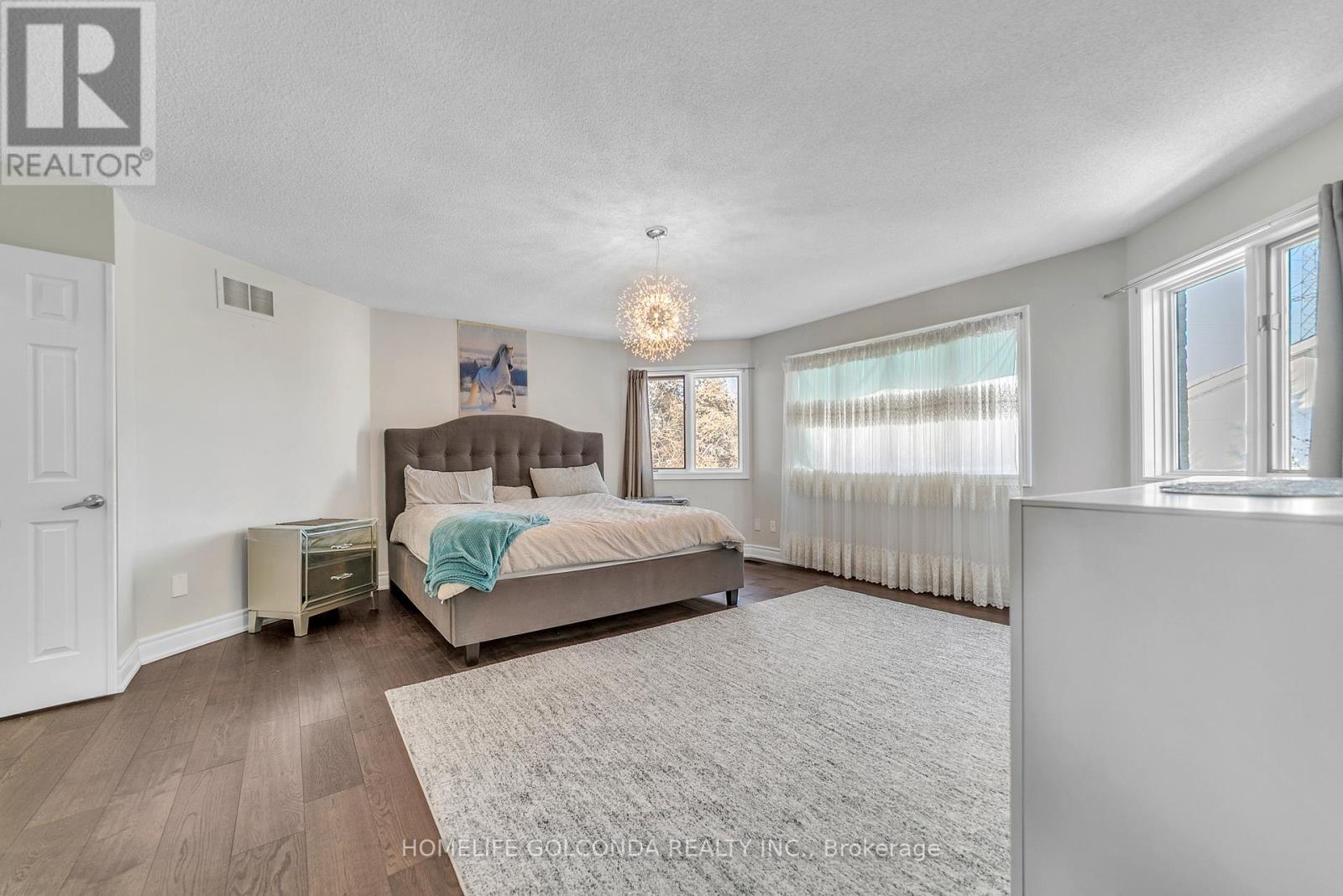 2109 LYNN HEIGHTS DRIVE - 23