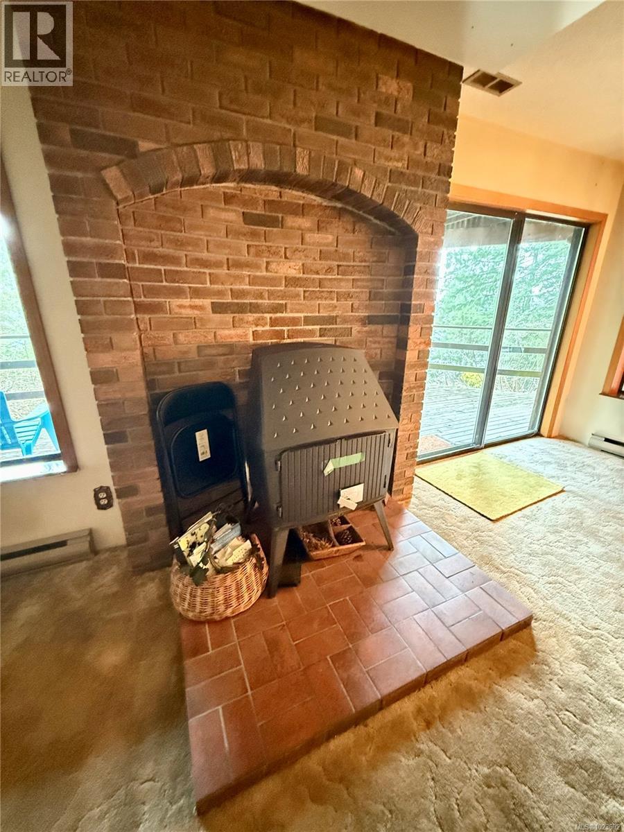 250 South Bank Dr, Salt Spring