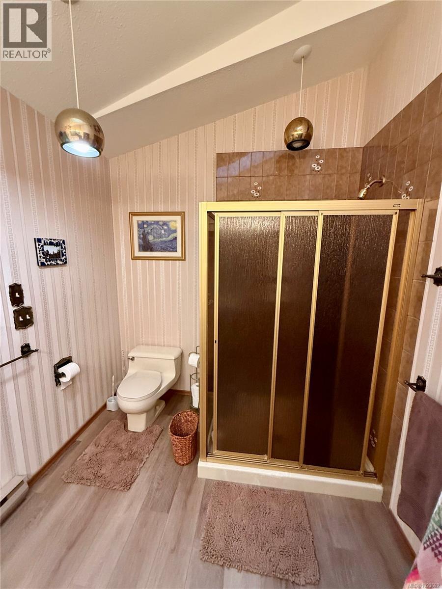 250 South Bank Dr, Salt Spring