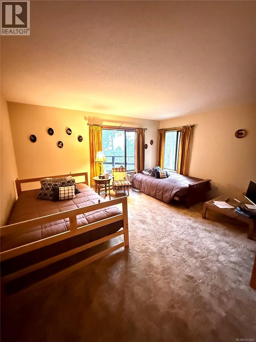 250 South Bank Dr, Salt Spring