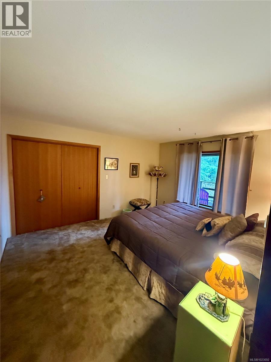 250 South Bank Dr, Salt Spring