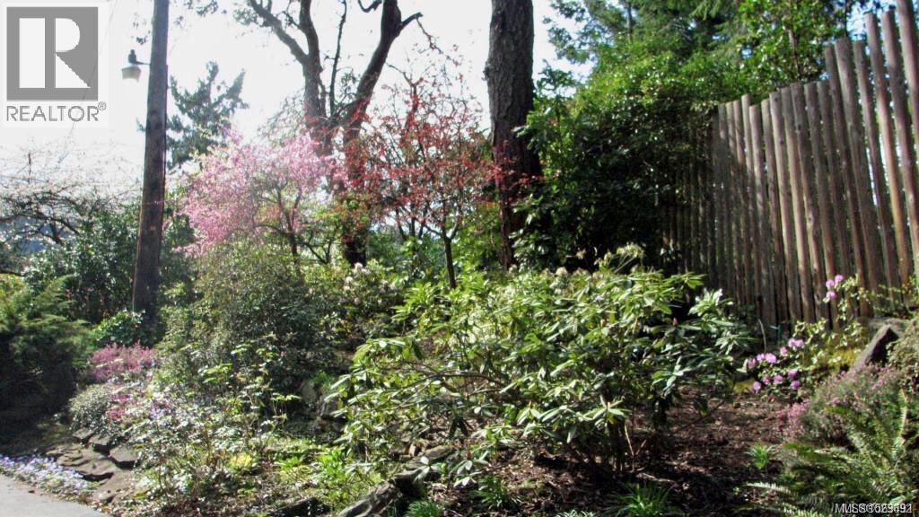 250 South Bank Dr, Salt Spring