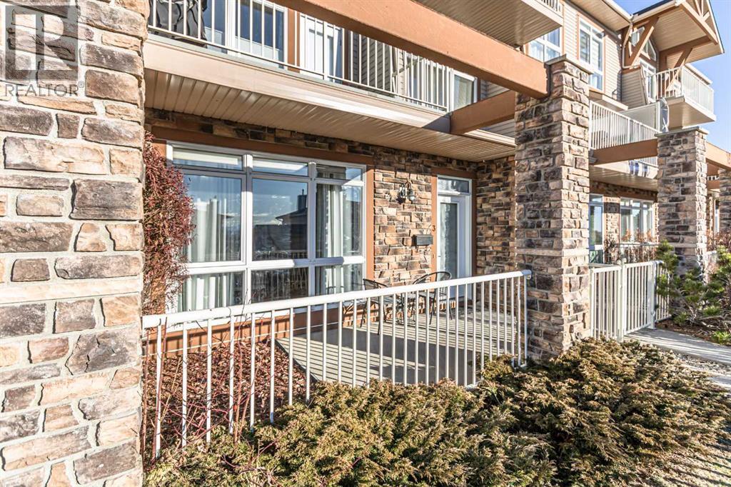 Single Family House for Sale in   Rockyledge View NW Rocky Ridge Calgary 