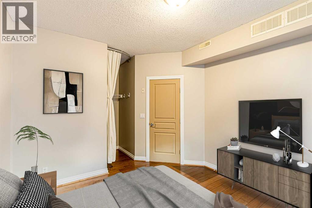 Single Family House for Sale in   Rockyledge View NW Rocky Ridge Calgary 