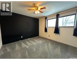 4pc Bathroom - 69 Railway Avenue, Kindersley Rm No  290, SK S0L1S0 Photo 6