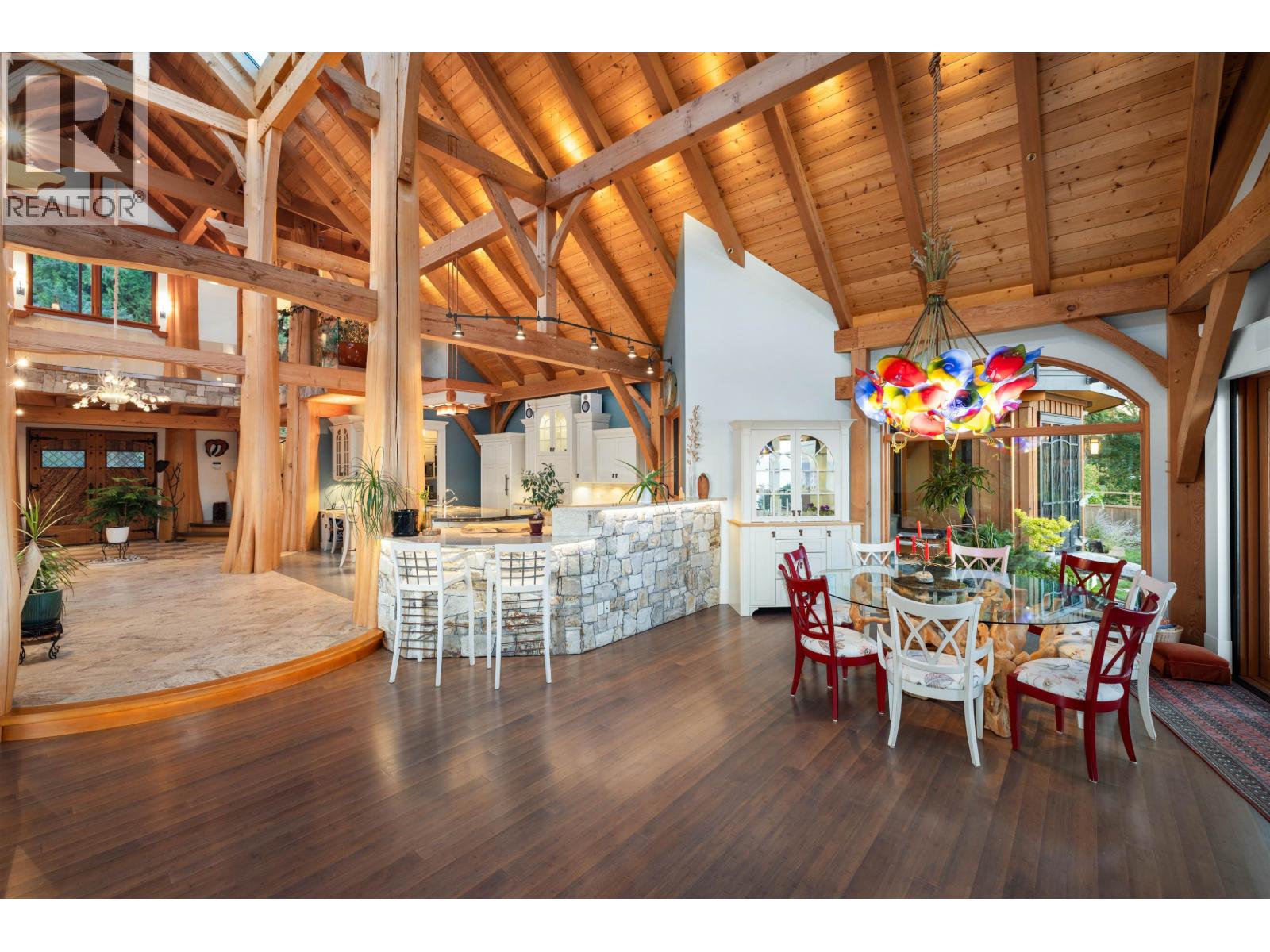 5871 SUNSHINE COAST HIGHWAY, Sechelt