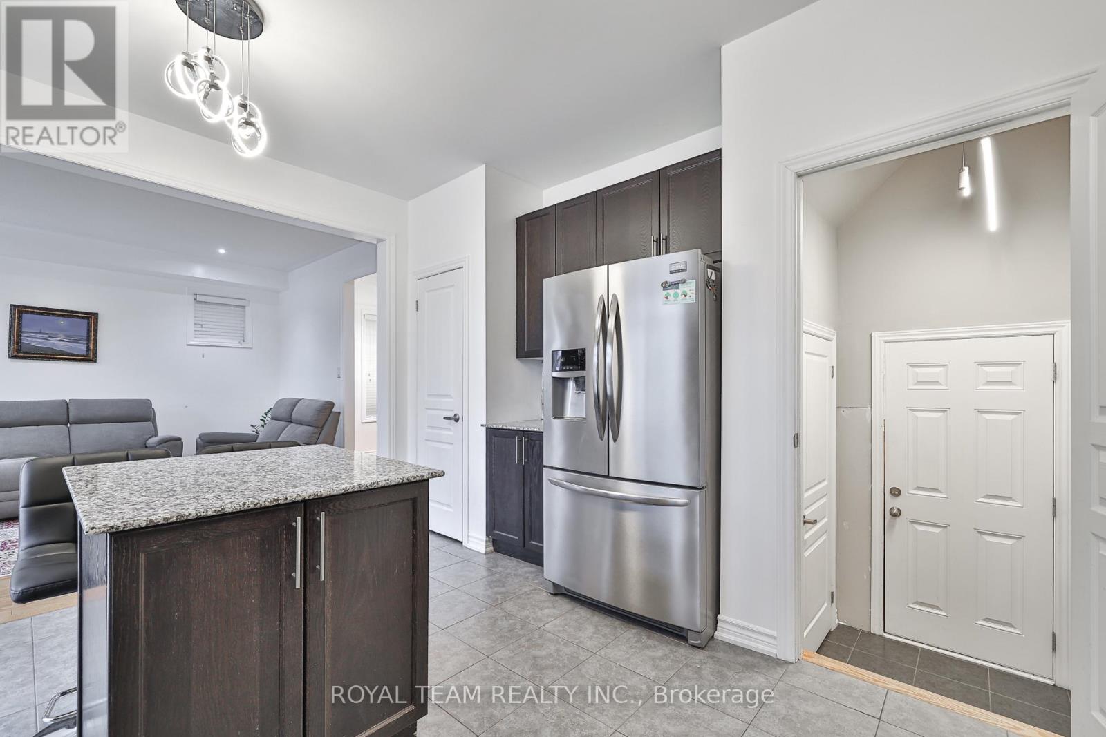 61 LAMPKIN STREET - 9